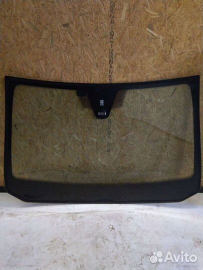 Стекло лобовое для Рено Дастер 2