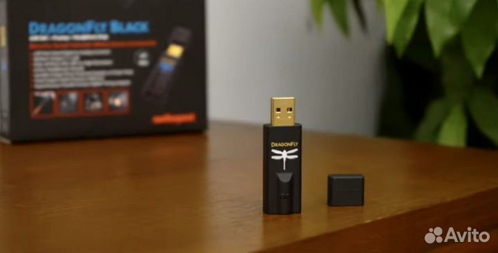 Портативный USB цап AudioQuest DragonFly black