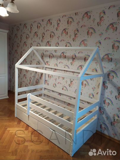 Детская кроватка из бука