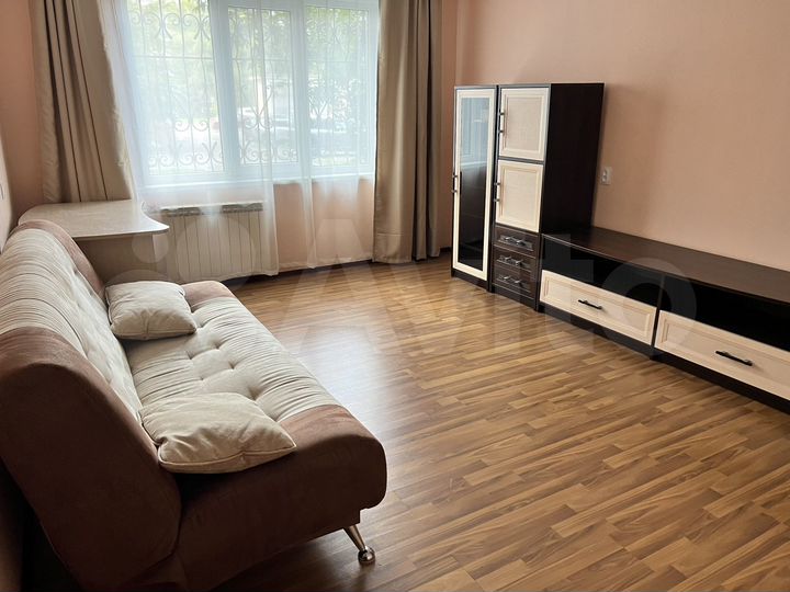 3-к. квартира, 64 м², 1/9 эт.