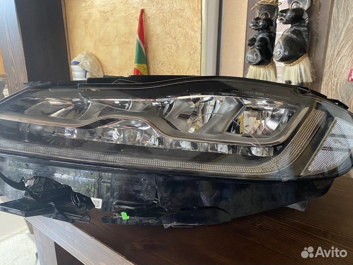 Фара левая на автомобиль Ягуар f-pace