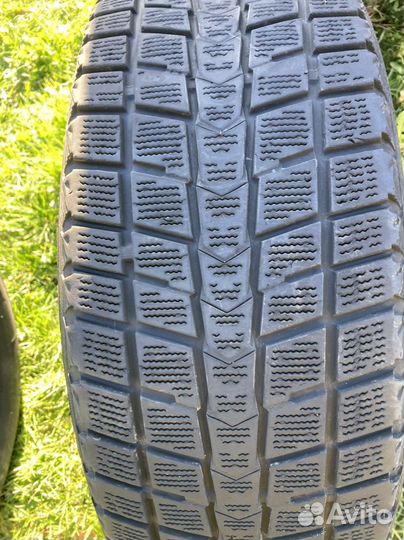 Roadstone Winguard Ice SUV 225/60 R17