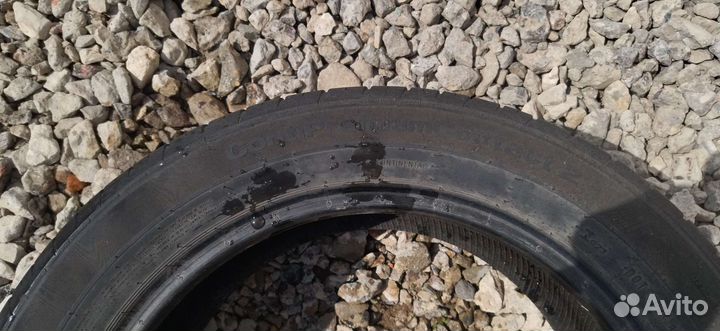 Continental ContiPremiumContact 2 215/55 R17 94V