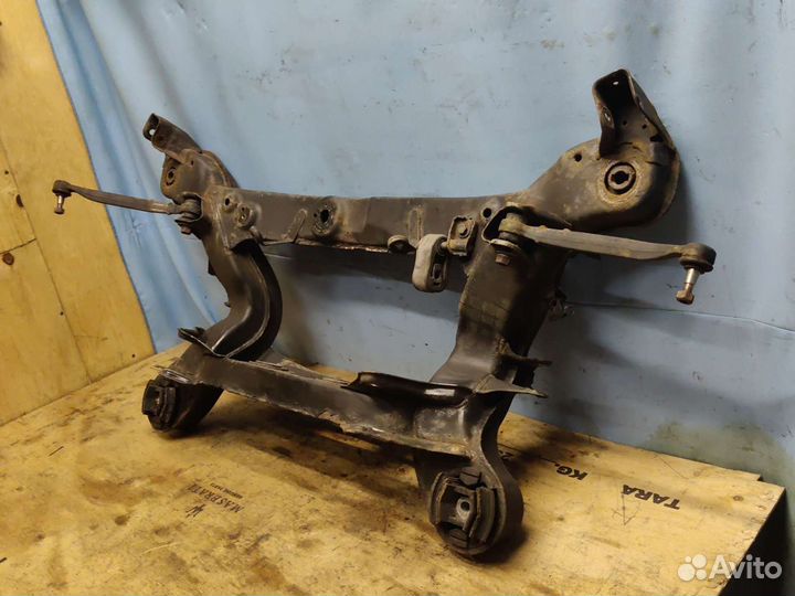 Подрамник задний Mercedes W203 C203