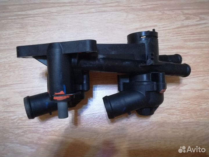 Термостат Volkswagen Tiguan Audi Skoda