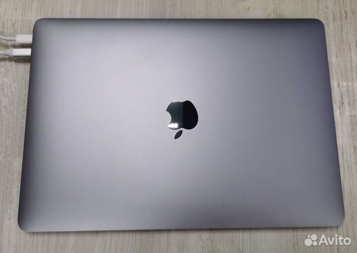 Apple MacBook Air 13 2020 M1/16/512GB -Не работает