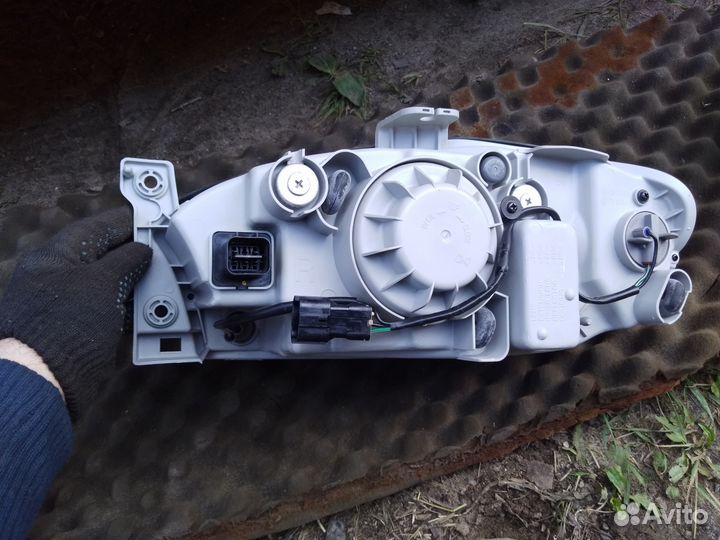 Фара правая KIA sephia 2001-2011