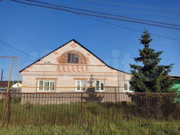 Коттедж 148 м² на участке 9 сот.