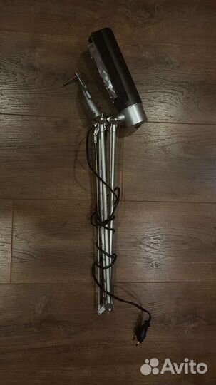 Лампа настольная на струбцине