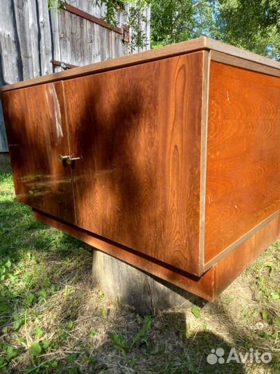 Тумба под телевизор