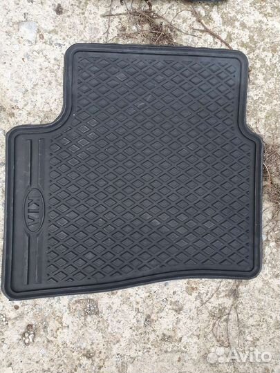 Автомобильные коврики резиновые