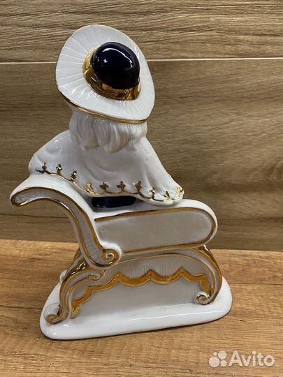 Фарфоровые статуэтки Трио