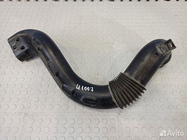 Патрубок воздушного фильтра Renault Duster 2