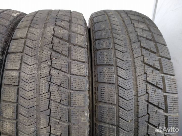 Bridgestone Blizzak VRX 215/65 R16 98S