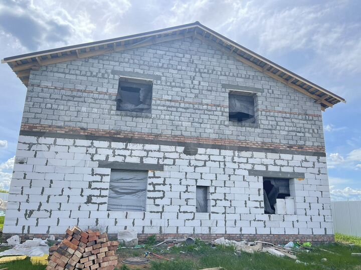Дом 280 м² на участке 12 сот.