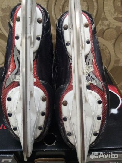 Хоккейные коньки bauer vapor X 900 детские