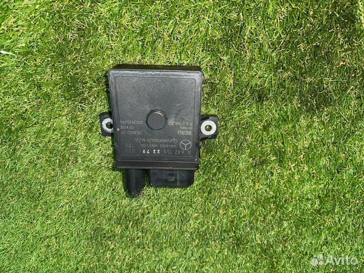 Реле свечей накала Mercedes E W211 ом642.920 2008