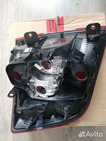 Фонарь задний правый LED Skoda Rapid 5JH945208