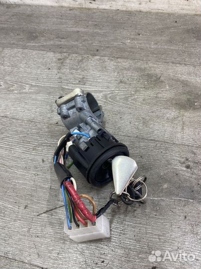 Замок зажигания ваз (LADA) 2110