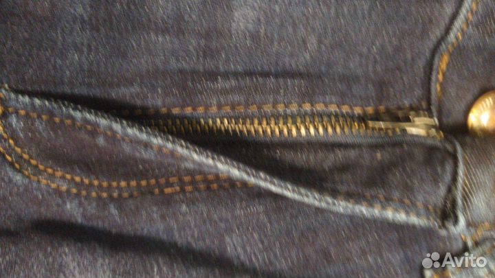 Мастер по ремонту одежды