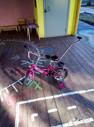 Детский велосипед с ручкой бу