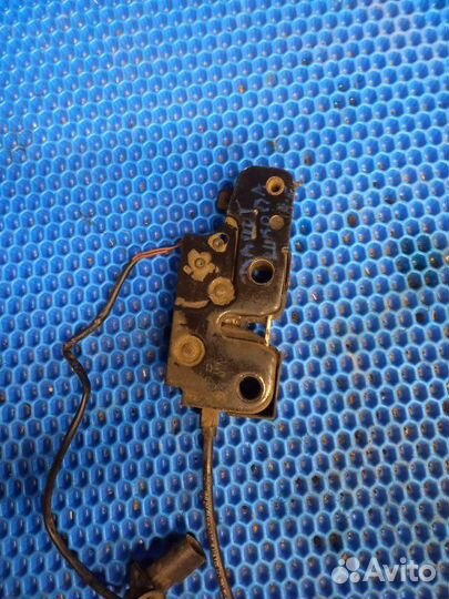 Замок капота Skoda Octavia A5 BSE 2008