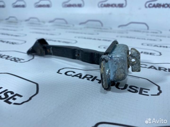 Ограничитель двери передний левый Hyundai Solaris