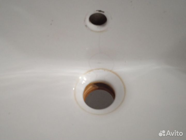 Тумба с раковиной в ванную бу