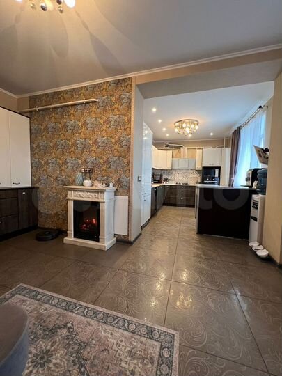 2-к. квартира, 71,4 м², 9/10 эт.