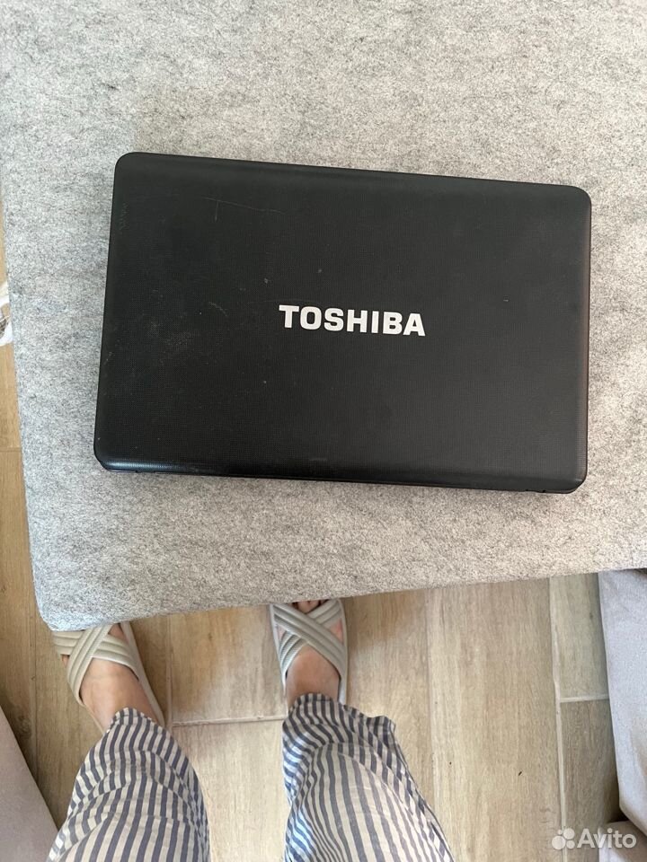 Ноутбук на запчасти toshiba