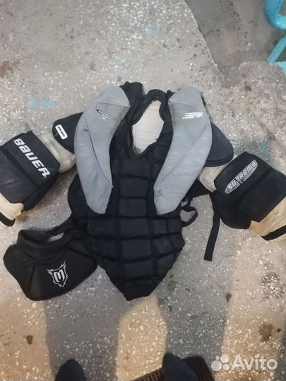 Вратарская хоккейная форма б/у