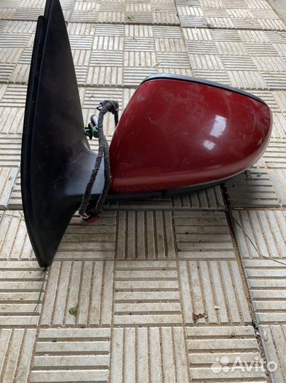 Боковое зеркало на volkswagen golf 6