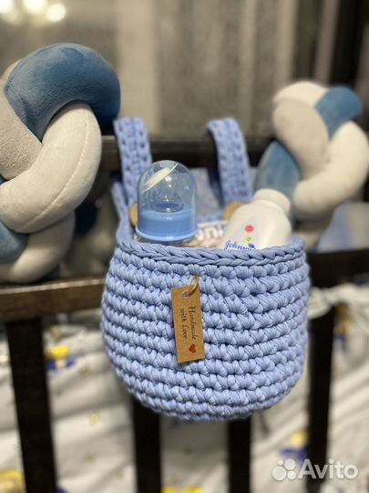 Подвесная корзинка для кроватки