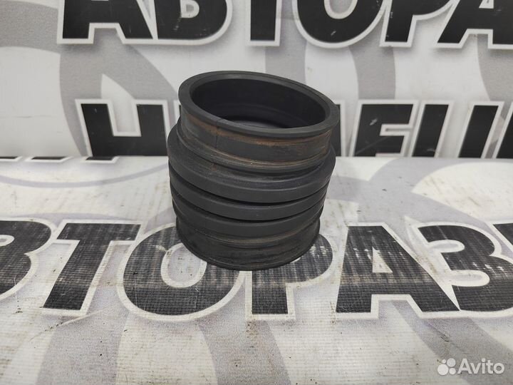 Патрубок воздушного фильтра Hyundai Santa Fe 1