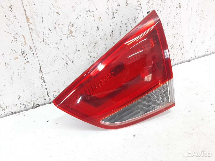 Фонарь крышки багажника правый Hyundai Tucson 2