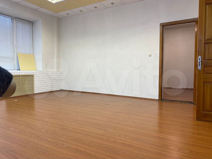 Сдам офис в БЦ Чайка