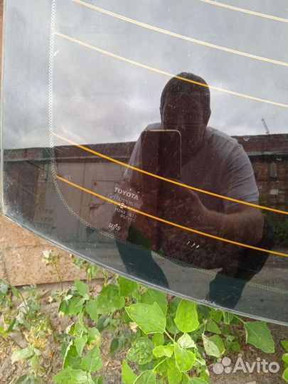 Заднее стекло Тойота Чайзер GX100