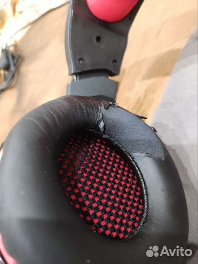 Проводные наушники