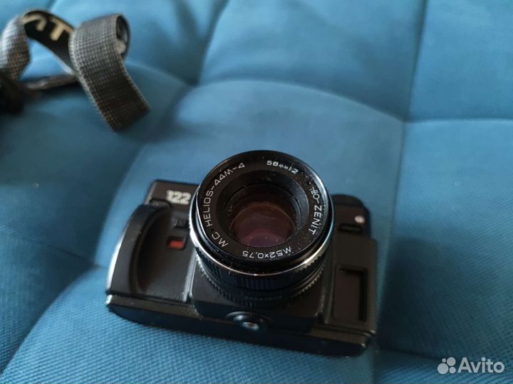 Плёночный фотоаппарат Зенит 122