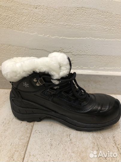 Ботинки женские 37 размер новые