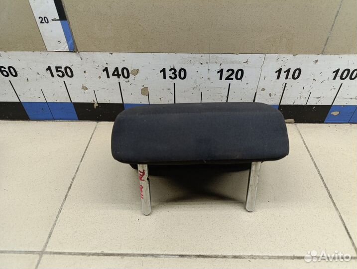 Подголовник VW Jetta 2011