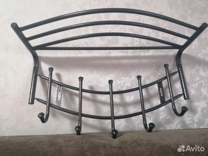 Вешалка настенная