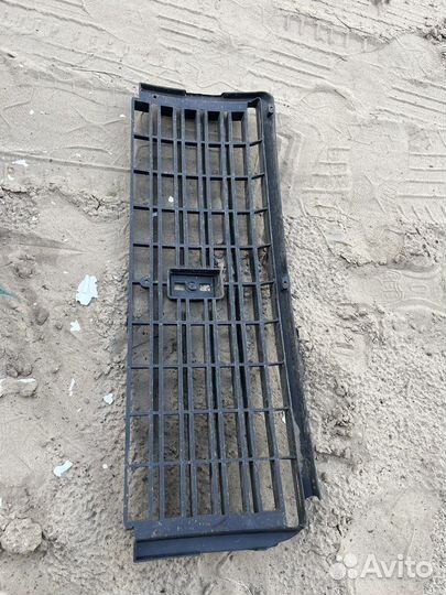 Решетка радиатора ваз 2107