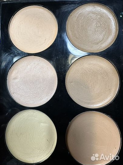 Палетка для контуринга корректор консилер Sleek