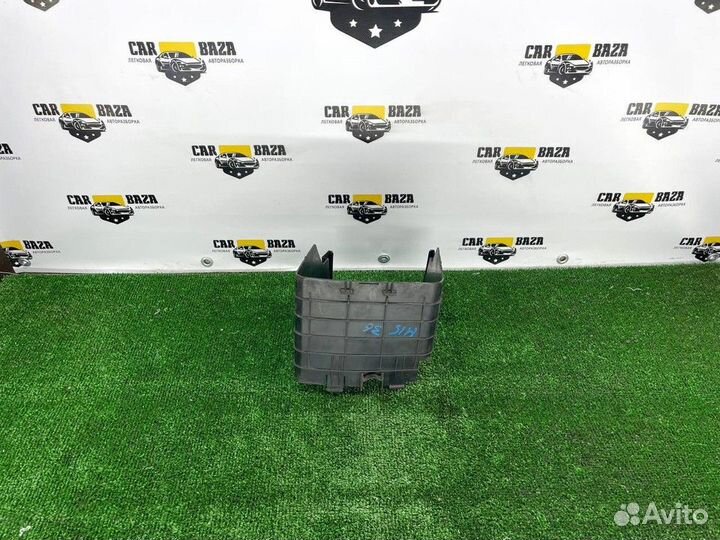 Кожух аккумулятора Audi Q3