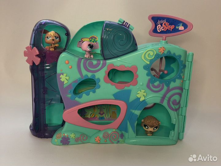 Домик для кукол (игрушек)