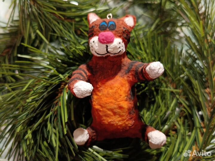 Ватная елочная игрушка котик