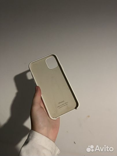 Чехолы на iPhone 11