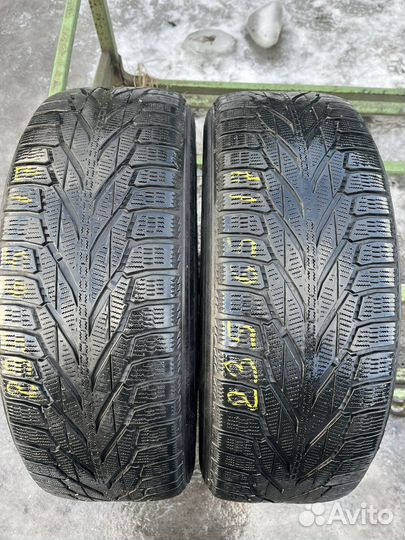 Nokian Tyres Hakkapeliitta R2 SUV 235/65 R17