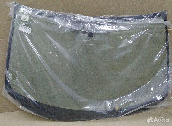 Стекло ветровое Outlander XL 07-12MY 6102A797